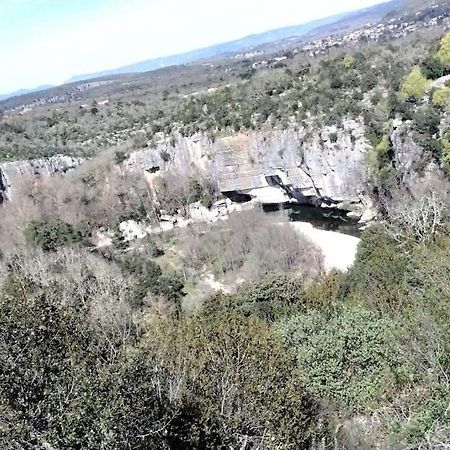 Lou Caladou Gite En Pierre Avec Bain A Remous Vallon-Pont-dʼArc Exterior foto